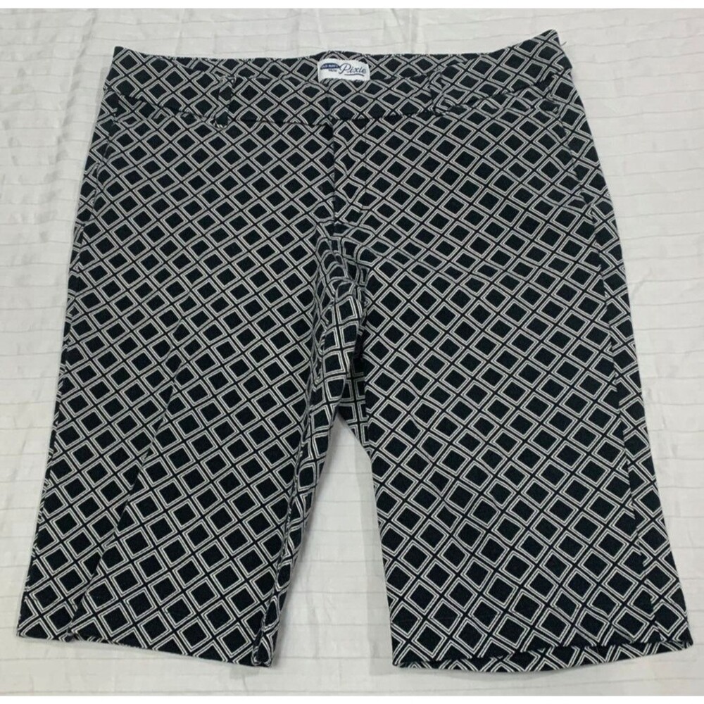 OLD NAVY PIXIE WOMENS SHORTS SIZE 8